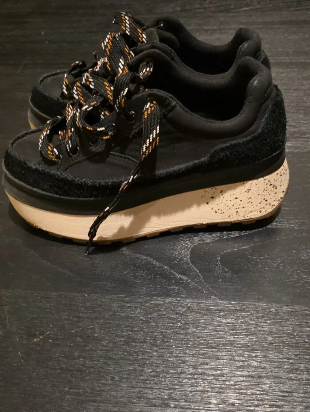 Ugg Ez Duzzit Black Suede 2 Inches Wedge Sneakers size 5
